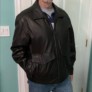 Man leather jacket dockers